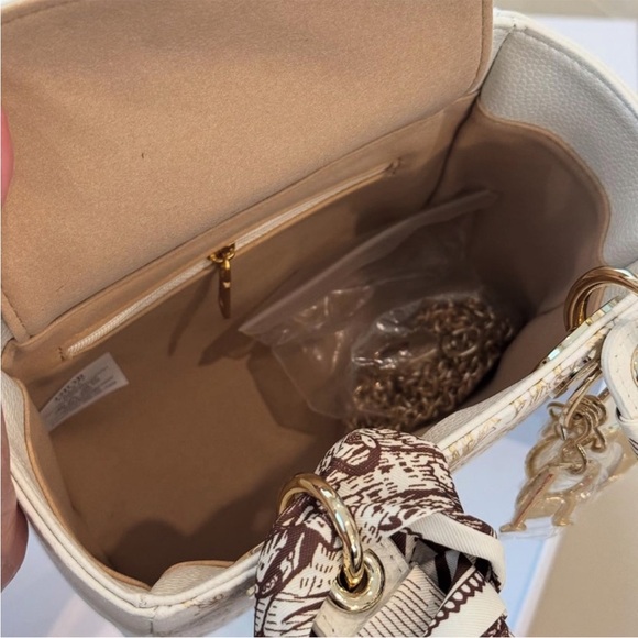 Dior Cream&Gold Mini Bag. Charm, Twilly, Crossbody Strap & Box Included. - Picture 3 of 6